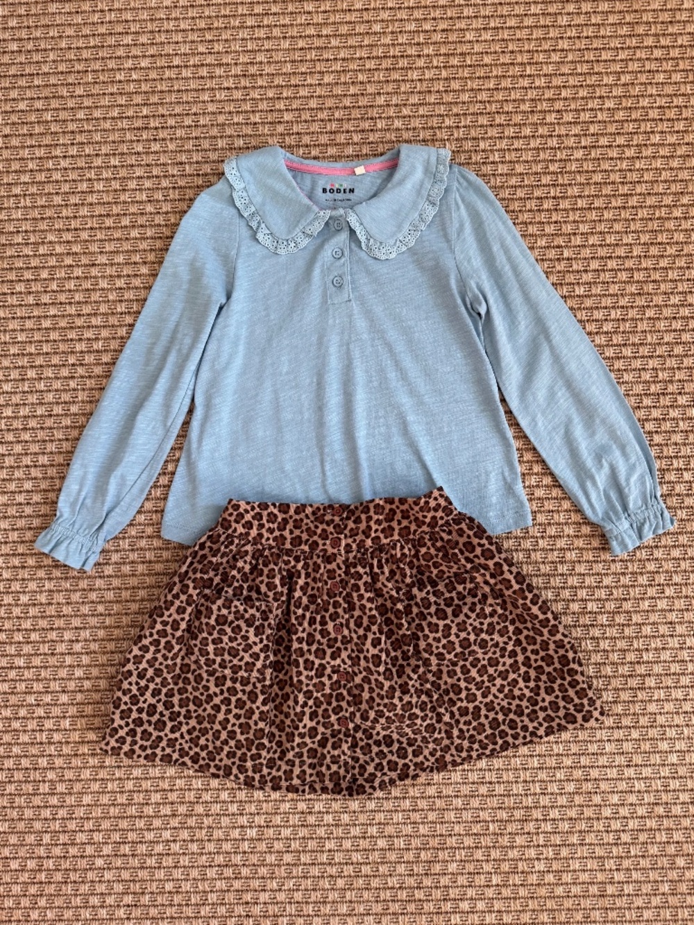 Mini Boden Girl Outfit, size 5-6. Great condition.